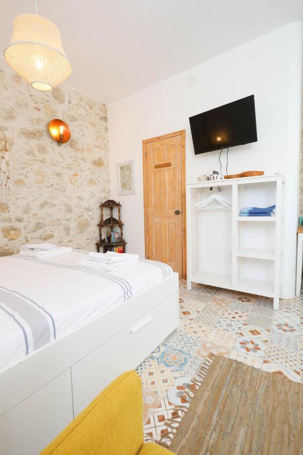 Ravi Boutique Home - 1 Minute Walk From Beach Kalyves Buitenkant foto