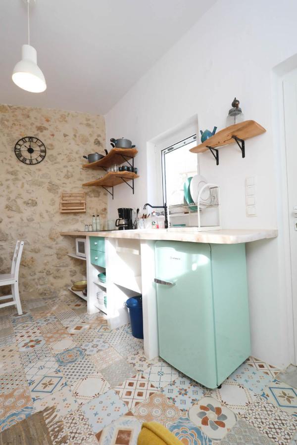 Ravi Boutique Home - 1 Minute Walk From Beach Kalyves Buitenkant foto