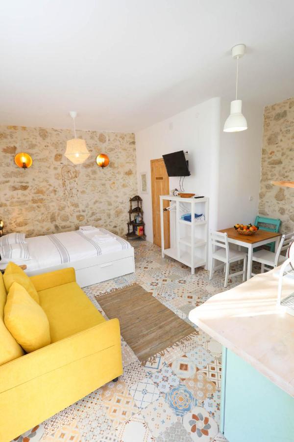 Ravi Boutique Home - 1 Minute Walk From Beach Kalyves Buitenkant foto